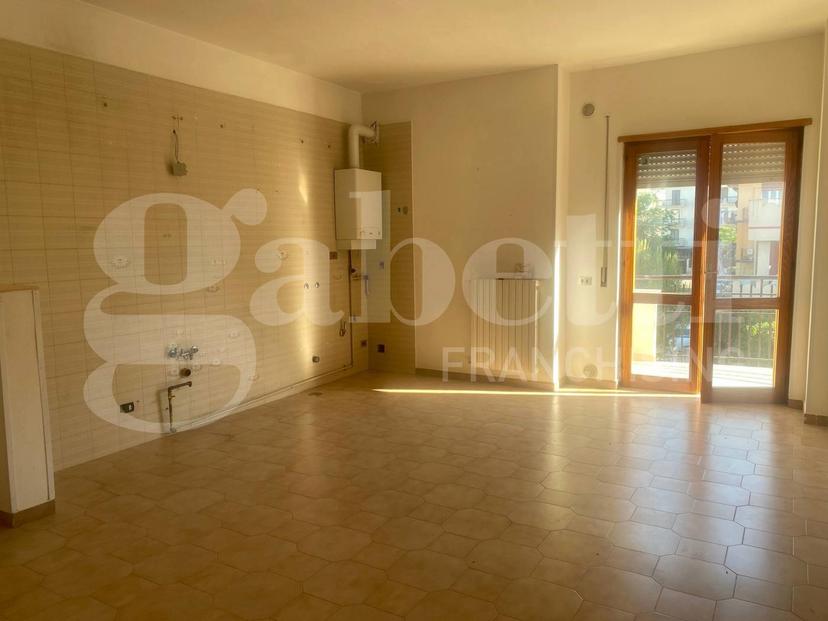 Bilocale in Via Matteotti, Trani — foto 3 di 5