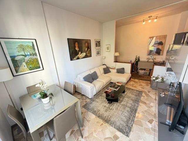 Trilocale in Via Antonio Canova  34, Monza — foto 2 di 5