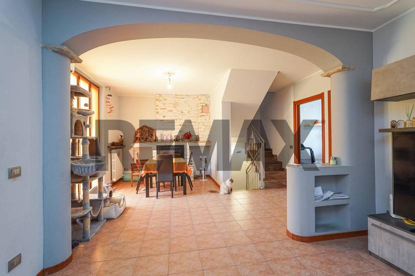 Villa a schiera in Via Manzù 18, Sotto il Monte Giovanni XXIII — foto 4 di 5