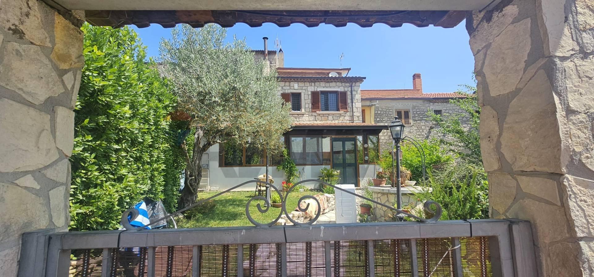 Casa indipendente, Campolattaro