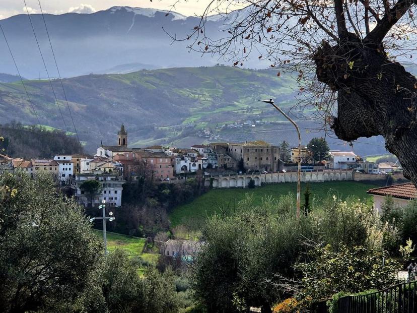 Villa in Contrada San Pietro, Castilenti — foto 5 di 5
