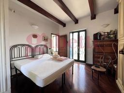 Casa indipendente in Contrada San Marzano 8, San Lorenzo Maggiore