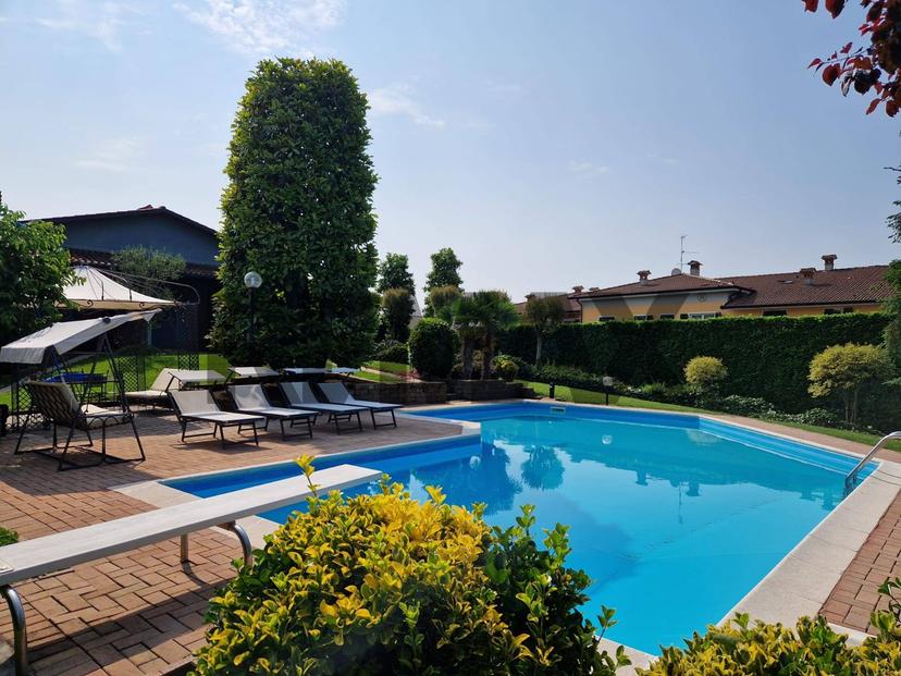 Villa in Via Gramsci 3, Comezzano-Cizzago — foto 2 di 5