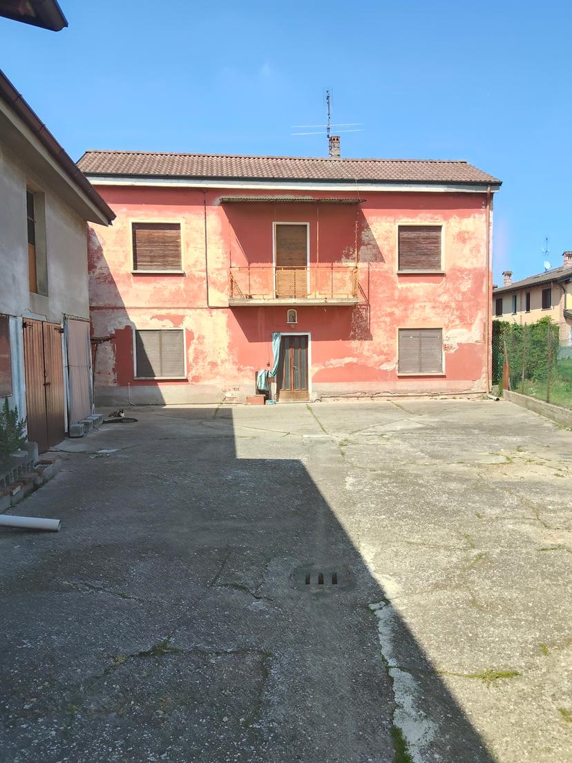 Casa indipendente in Via Enrico Fermi 13, Pieve Porto Morone — foto 4 di 5