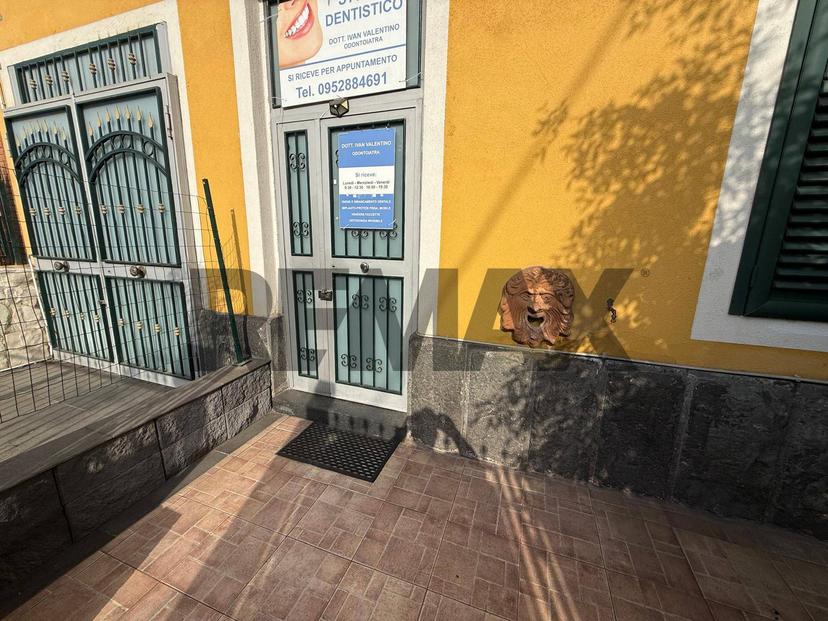 Trilocale in Via della Regione 68, San Giovanni la Punta