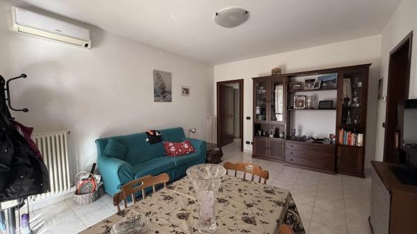 Villa a schiera in Via Cristoforo Colombo, Cadelbosco di Sopra — foto 3 di 5