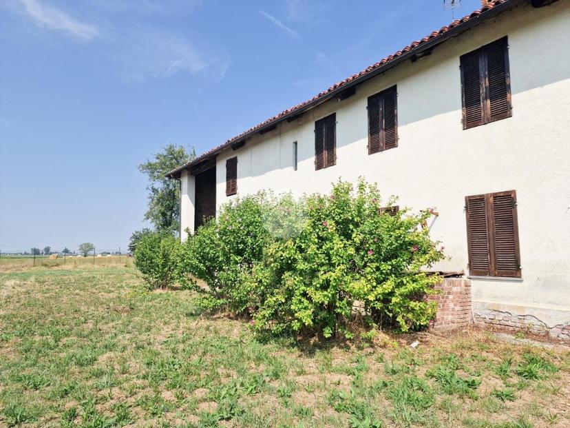 Casa indipendente in Via del Piano 2, San Paolo Solbrito — foto 4 di 5