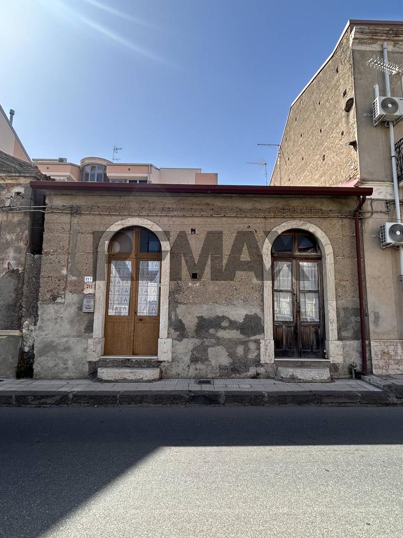 Casa indipendente in Corso Umberto I 215, Nizza di Sicilia — foto 2 di 5