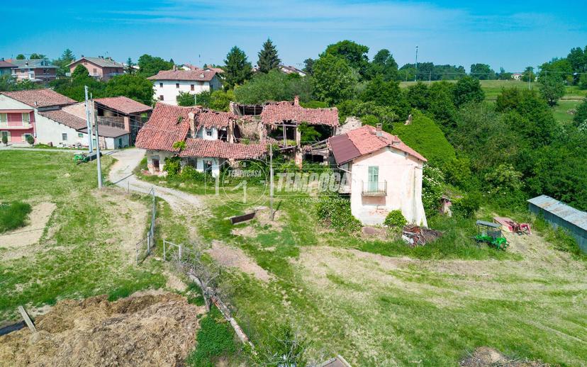 Casa indipendente in Via dei Glicini 64, Mondovì — foto 2 di 5