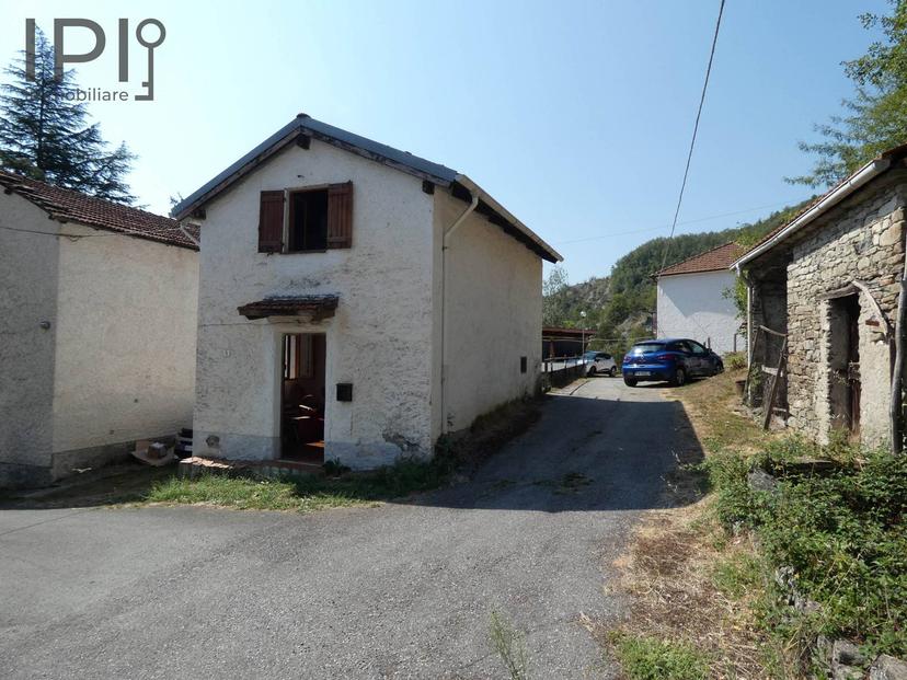 Casa indipendente in Loc. Erche, Piana Crixia — foto 3 di 5