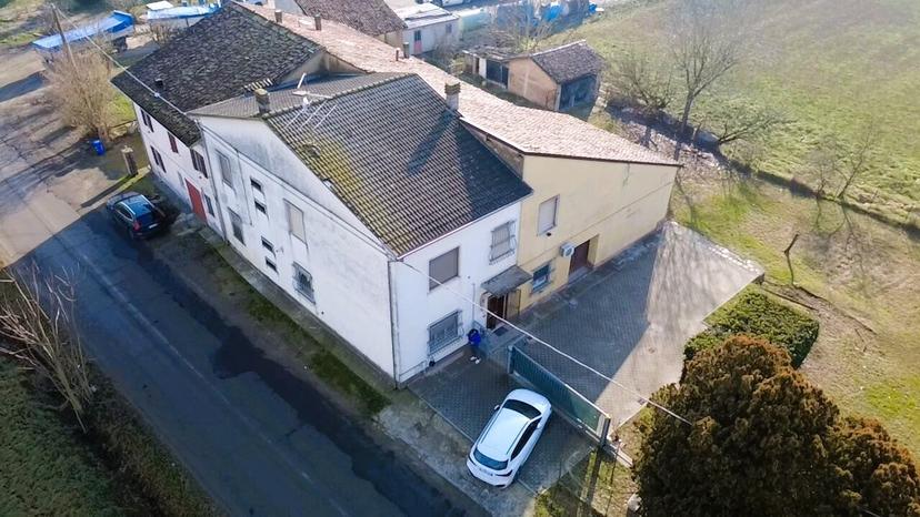 Villa a schiera in Argine Filippina 104, Sissa Trecasali — foto 4 di 5