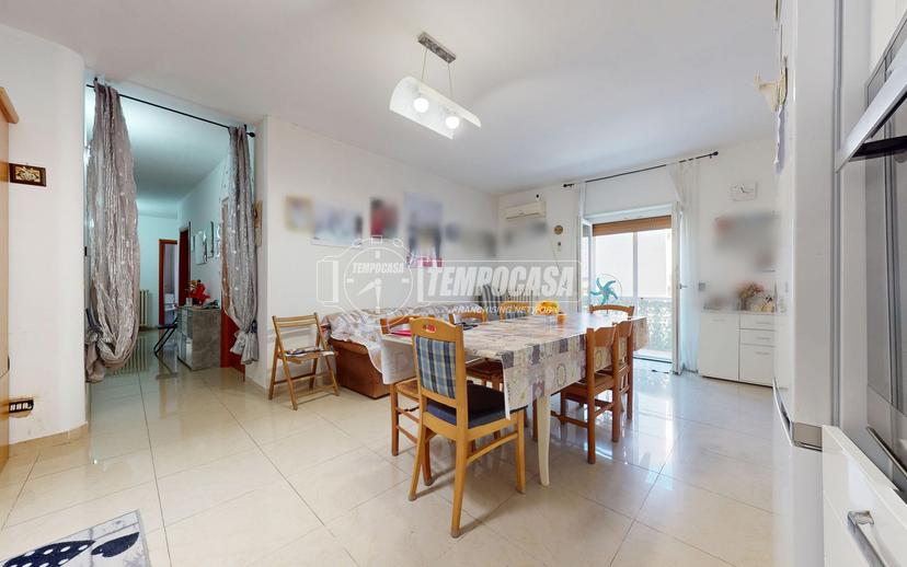 Casa indipendente in Via Donato Menichella, Turi — foto 2 di 5