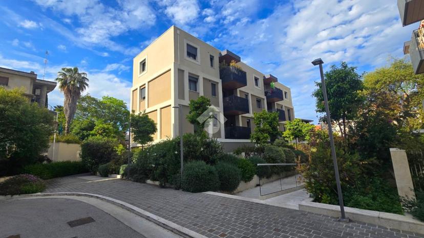 Trilocale in Via P. San Damiani 4, San Benedetto del Tronto — foto 2 di 5