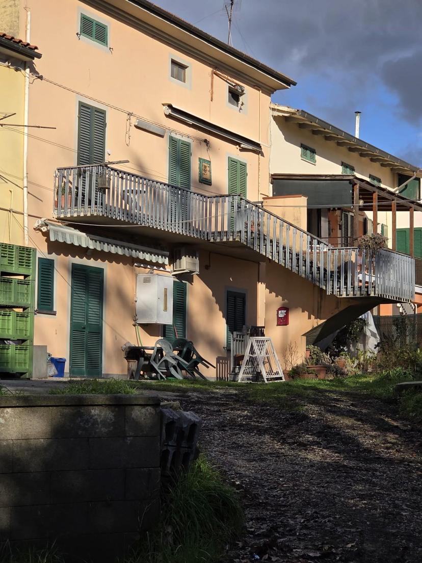Trilocale in a Tullio Cristiani 58, Castelfranco di Sotto — foto 2 di 5