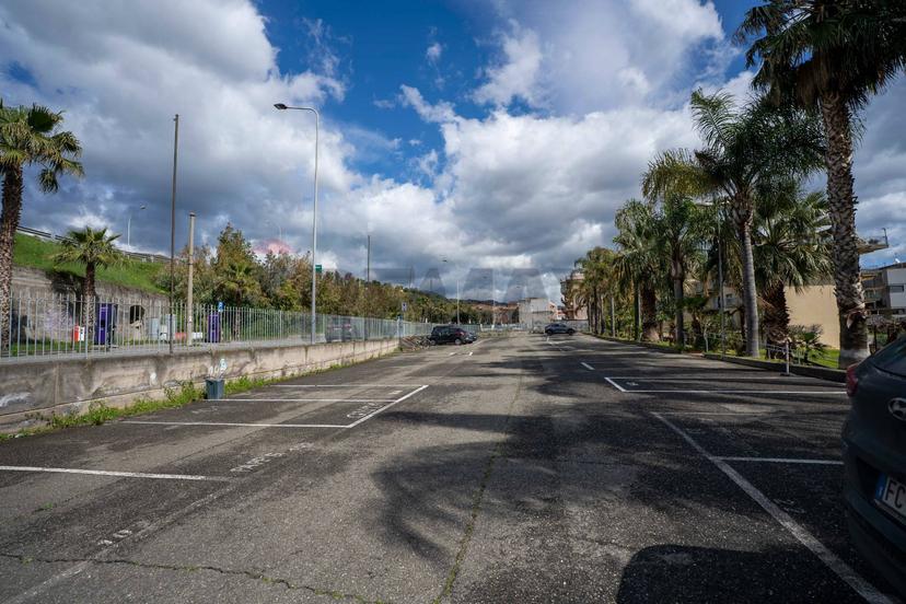 Trilocale in Via Piccolo Torrente Pagliara 20, Roccalumera — foto 3 di 5