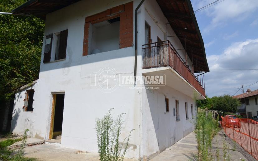 Casa indipendente in Via San Rocco 26, Front — foto 4 di 5