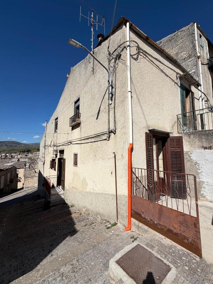 Quadrilocale, Chiusa Sclafani — foto 5 di 5