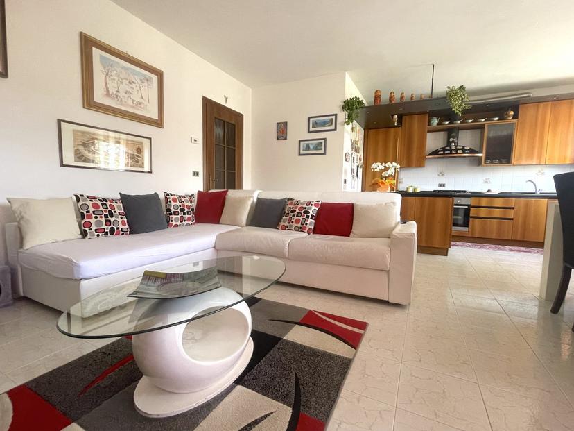 Trilocale in Via Villa del Bosco, Pontelongo — foto 2 di 5