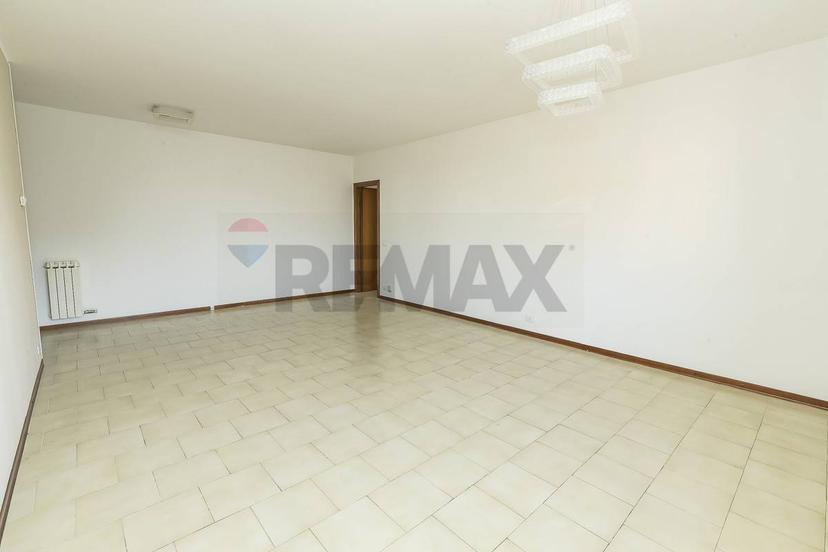 Trilocale in Giovanni Pacini 81, Seregno — foto 3 di 5