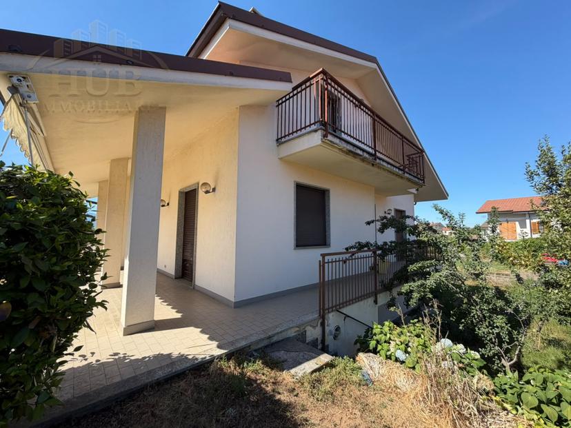 Villa in Via  Bisalta, Bernezzo — foto 4 di 5