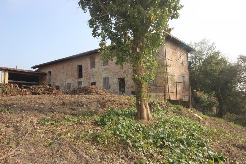 Villa in Via Monti 13, Camino — foto 4 di 5