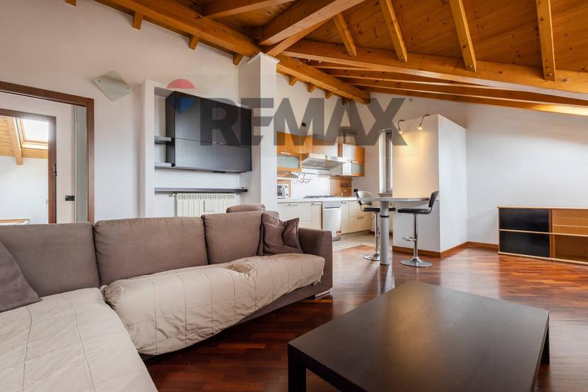 Attico in Via Antonio Grmasci 4, Vanzaghello — foto 4 di 5