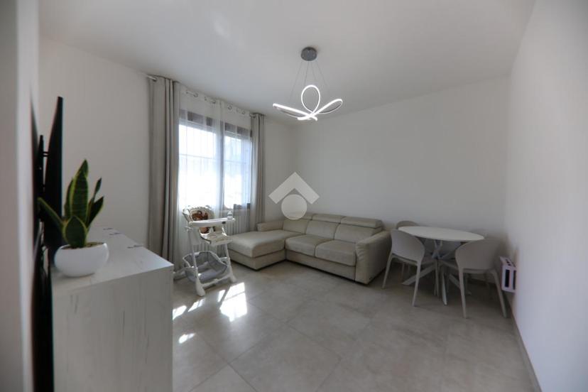 Trilocale in Via Solferino E San Martino 33, Roverbella — foto 2 di 5