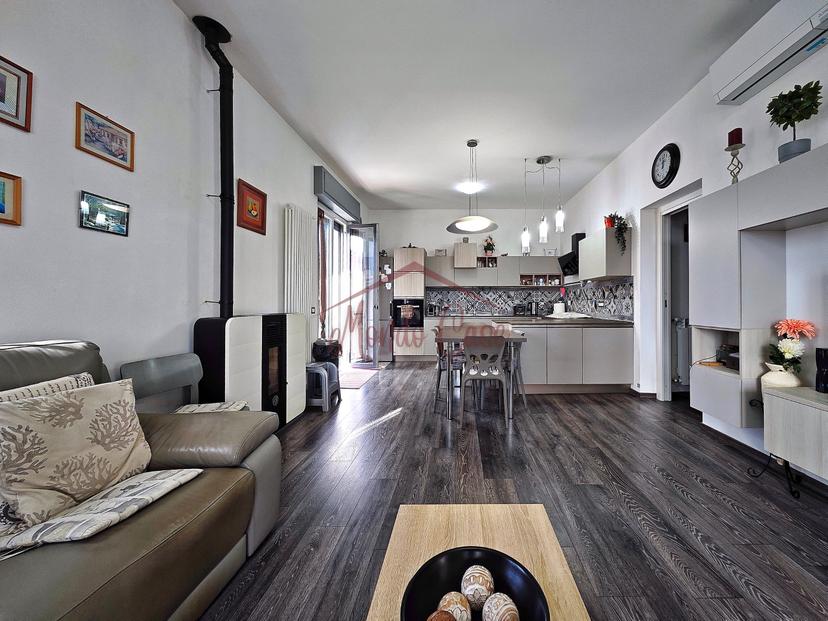 Villa in Via Provinciale 40, Castelnuovo Magra — foto 2 di 5