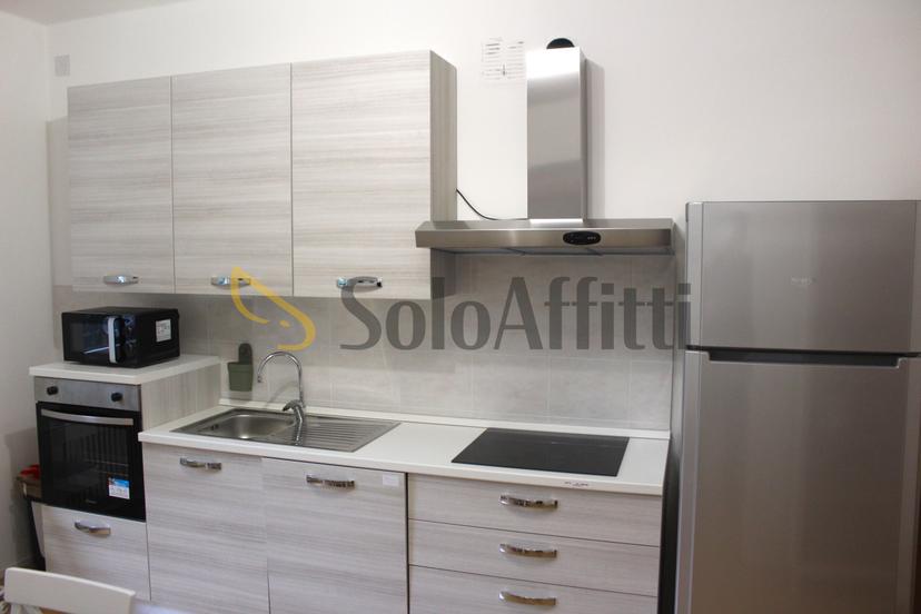Stanza in appartamento in Via della Mendola, Bolzano — foto 4 di 5