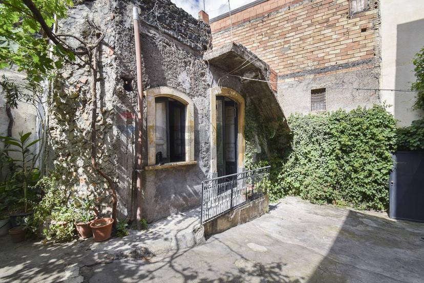 Casa indipendente in Vico Felice 18, Paternò — foto 2 di 5