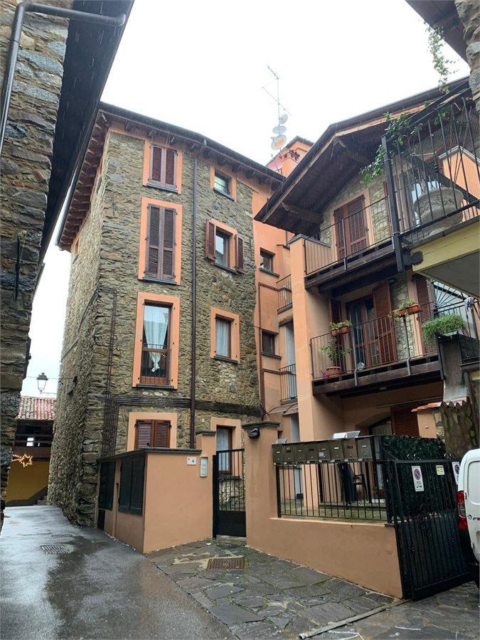 Bilocale in Vicolo Aosta 6, Colle Brianza