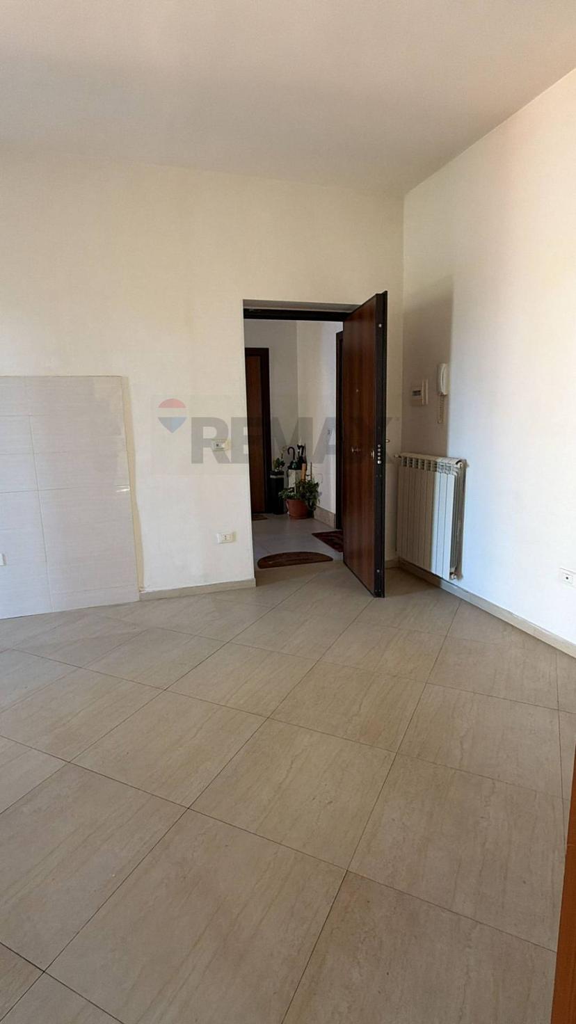 Trilocale in Via IV Novembre 236, Carinola — foto 2 di 5