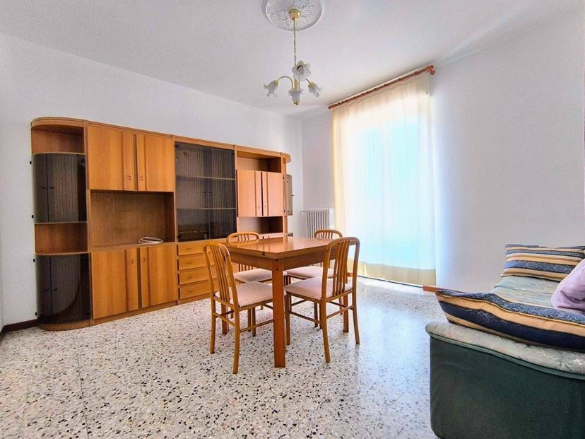 Trilocale in Via Bellingera 6, Civate — foto 2 di 5