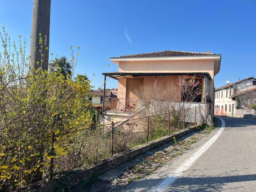 Rustico in Frazione Banengo 31, Montiglio Monferrato — foto 2 di 5