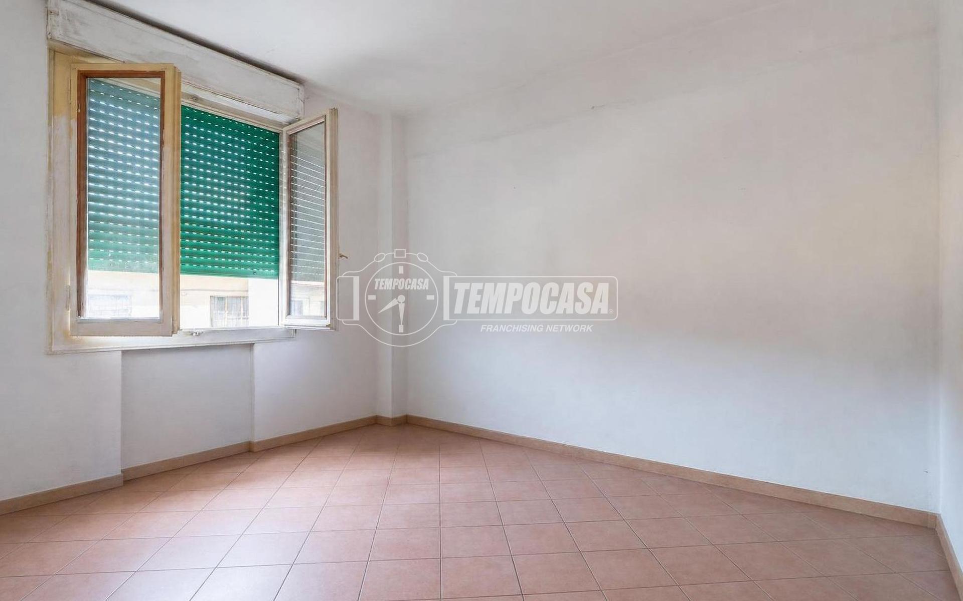Trilocale in Via Giuseppe Sforza, Reggio nell'Emilia
