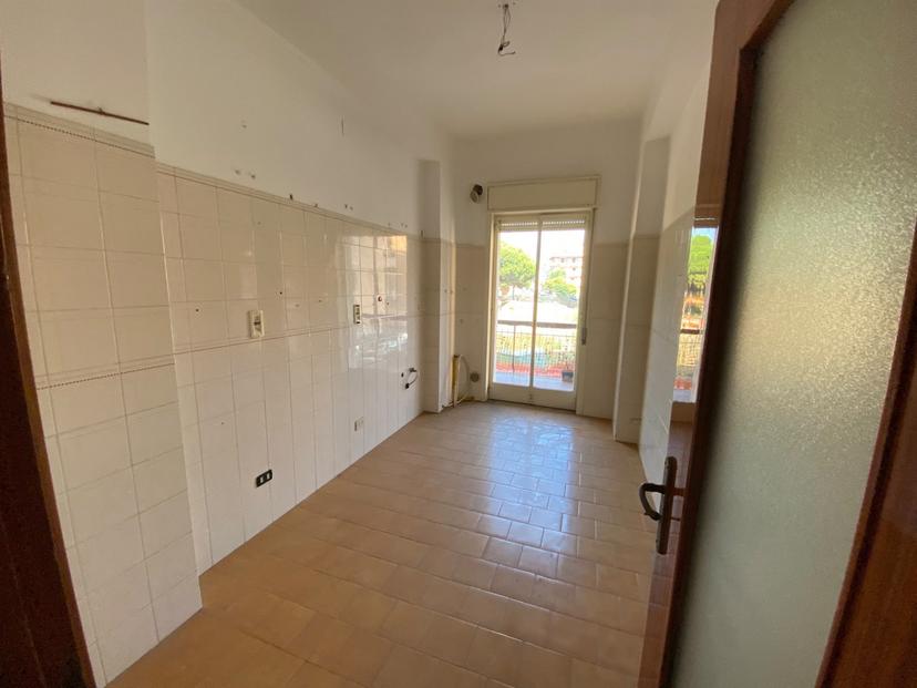 Trilocale in Piazza della Pace 15, Reggio di Calabria — foto 4 di 5