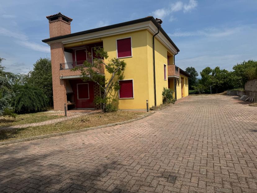 Casa indipendente in Via Milana, Dueville — foto 2 di 5