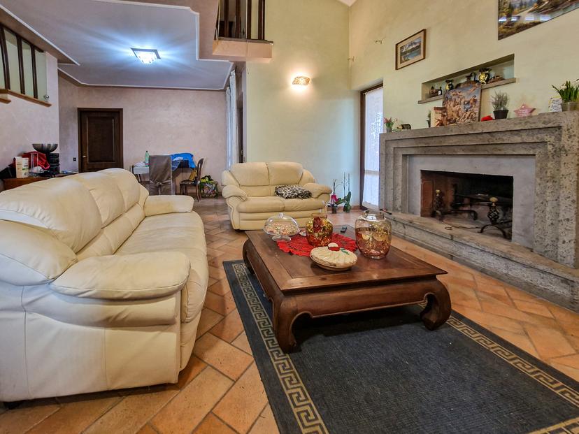 Casa indipendente in Via Porta di Giove, Fabrica di Roma — foto 3 di 5