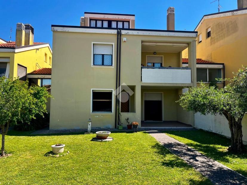 Quadrilocale in Via Villagrande, Mombaroccio