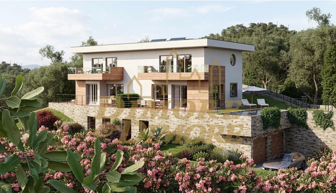 Villa a schiera in Via Vignolo, Verbania