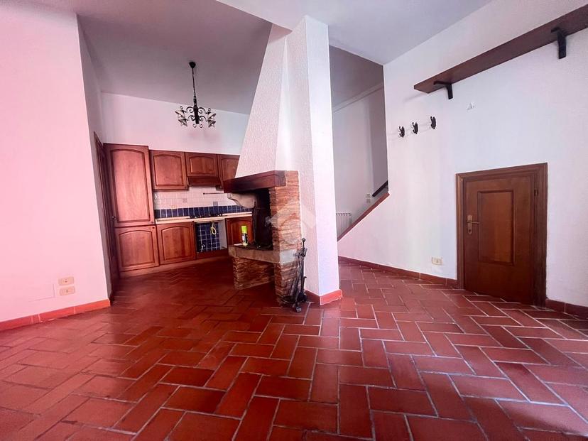 Trilocale in Via Roma 175, Castelfranco Piandiscò — foto 3 di 5