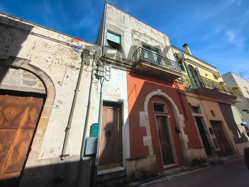 Casa indipendente in Via Alessandro Volta 18, Aradeo — foto 2 di 5