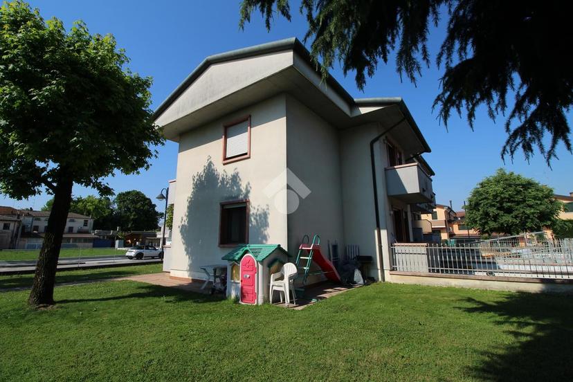 Quadrilocale in Via Lissaro 1, Campodoro — foto 2 di 5