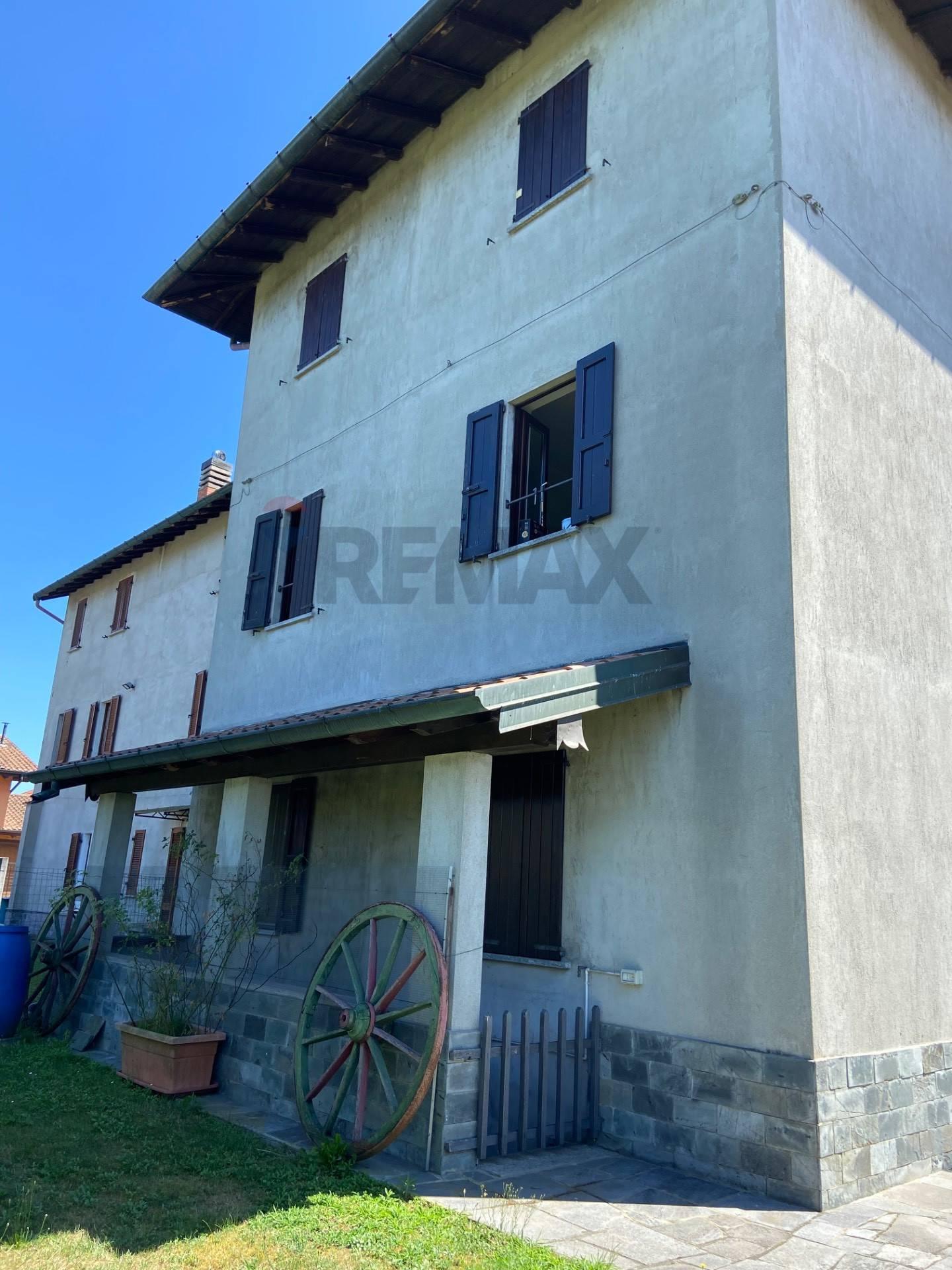 Casa indipendente in Via Beati 26, Castelletto sopra Ticino