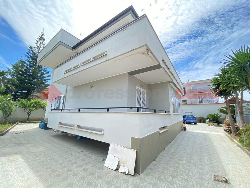 Casa indipendente in Via Manzoni Snc, Mondragone — foto 5 di 5