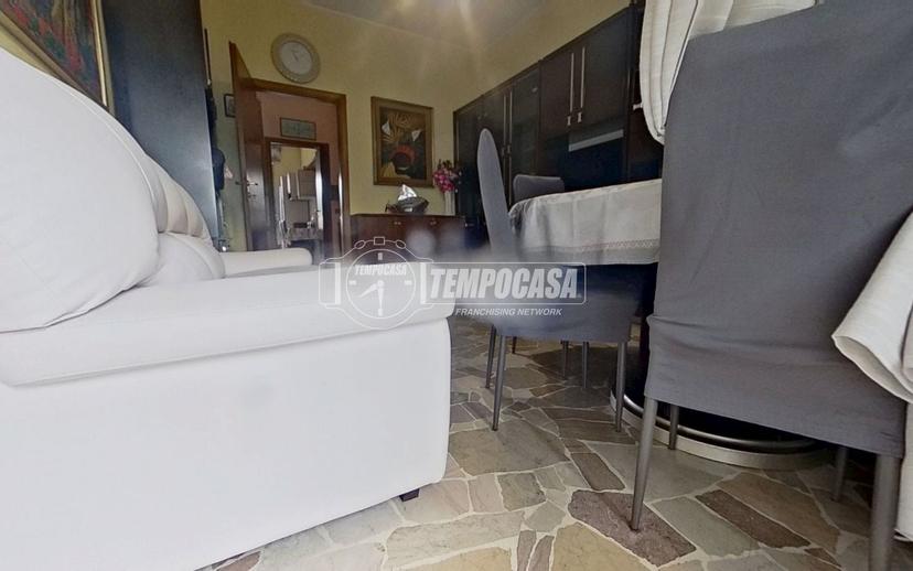 Trilocale in Via Edison 134, Seregno — foto 3 di 5