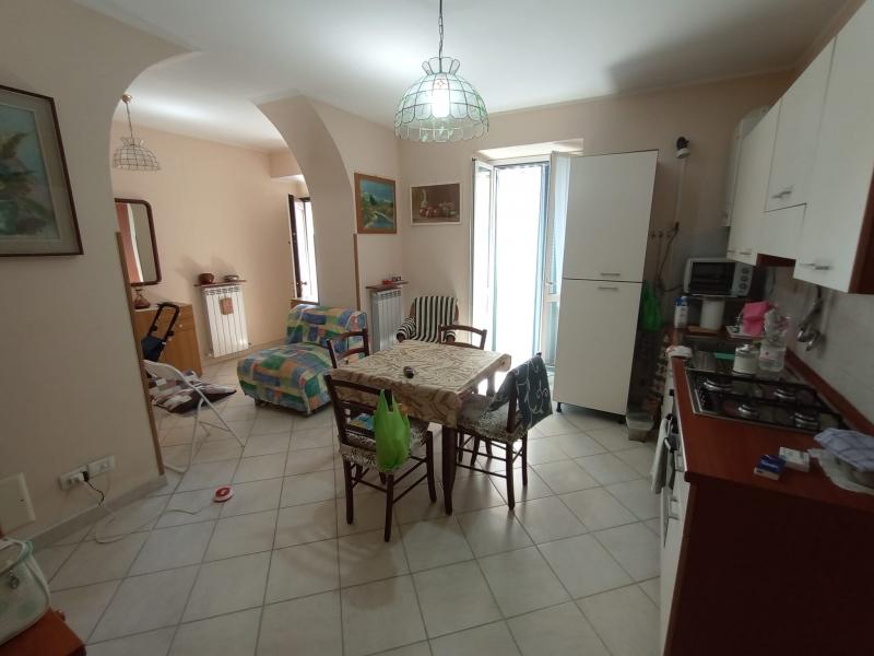 Trilocale in Via IV Novembre 126, Imperia