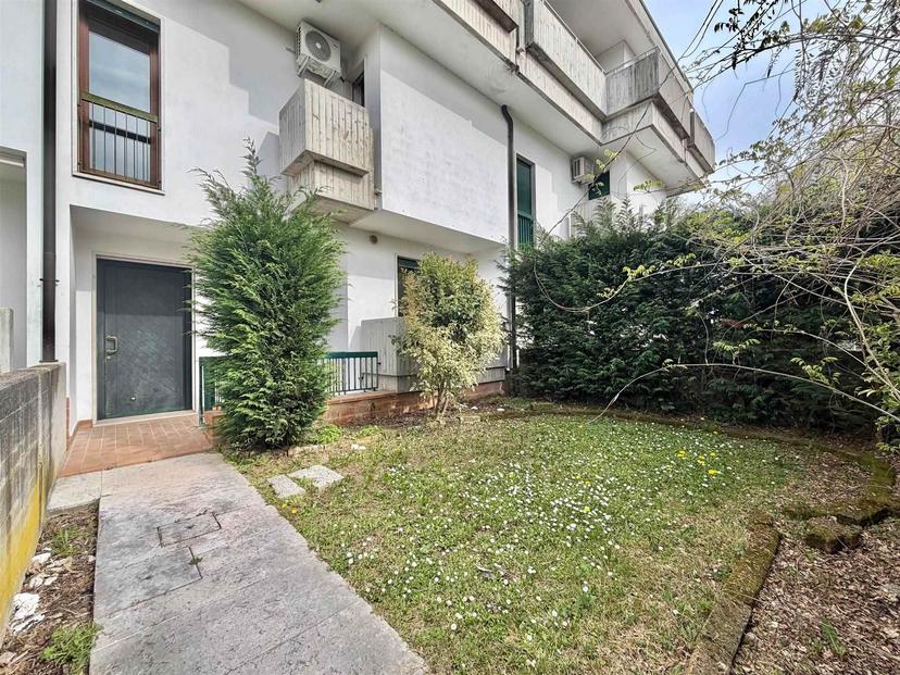Villa a schiera, Camisano Vicentino — foto 4 di 5