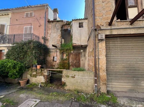Trilocale in Via Silvio Pellico, Vasanello