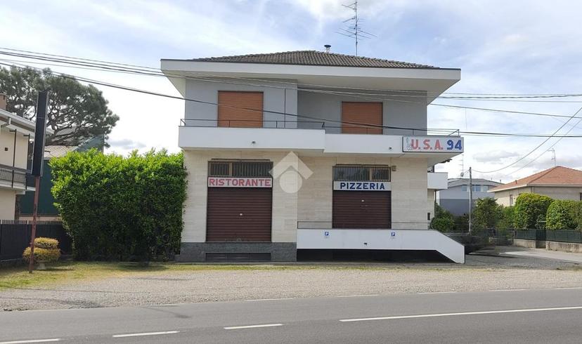 Casa indipendente in Viale Ticino 54, Lonate Pozzolo — foto 5 di 5